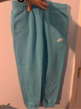 Nike cotton candy blue men’s sweatpants size medium